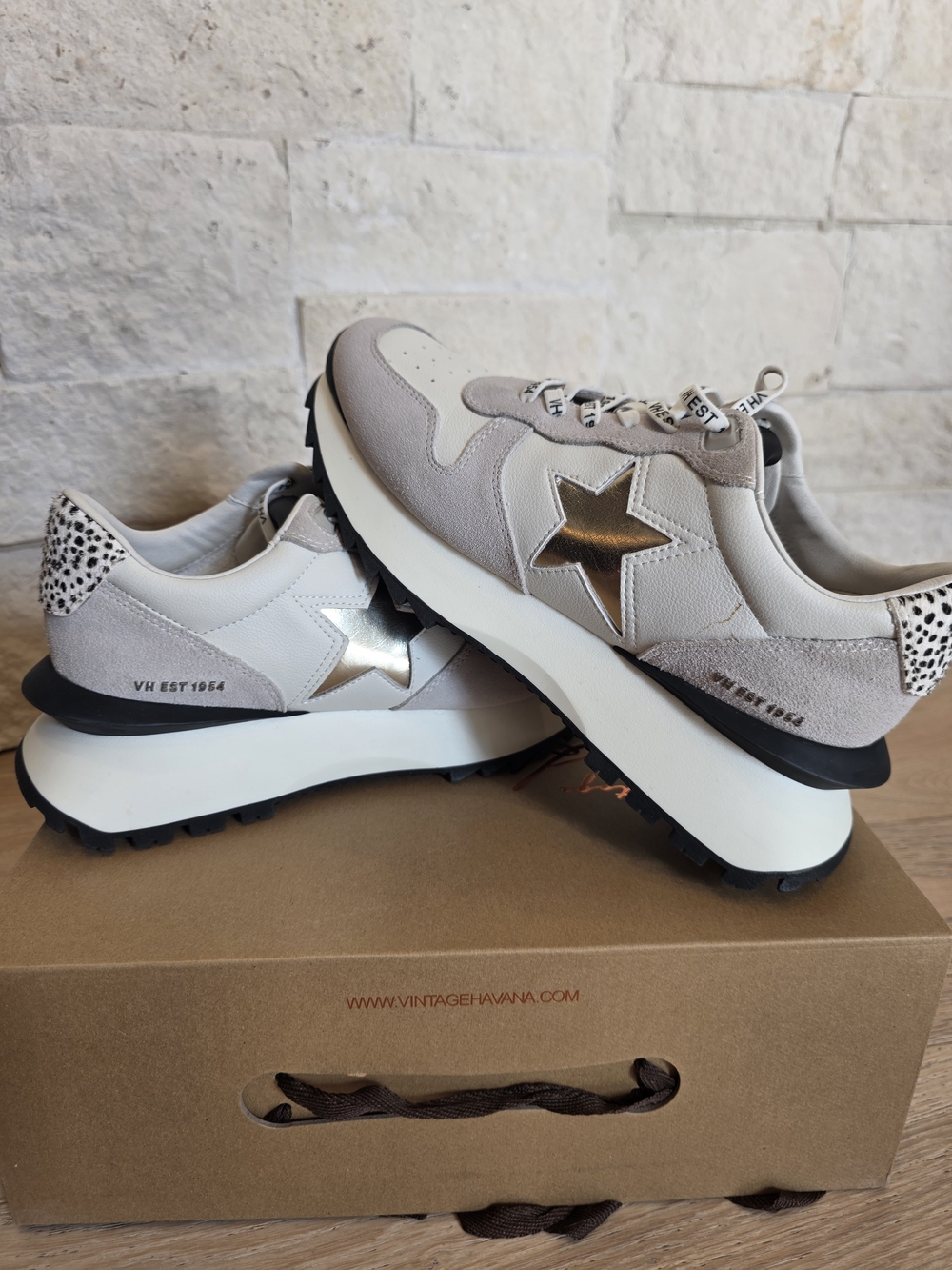 Vintage Havana - White and Beige Women's Star Accent Fashion Sneakers